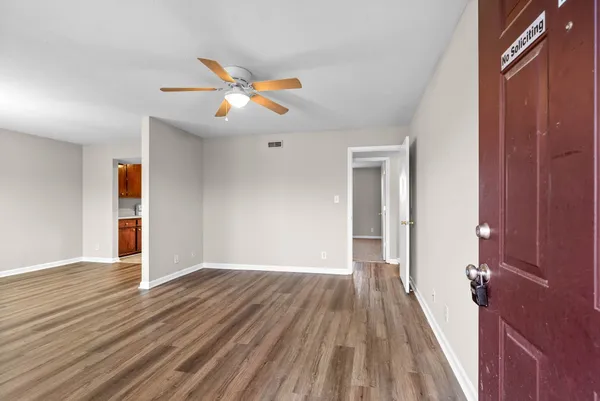 $1,295 | 3884 Northeast Drive, Unit C, Clarksville, TN 37040