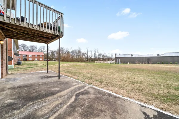 $1,295 | 3884 Northeast Drive, Unit C, Clarksville, TN 37040