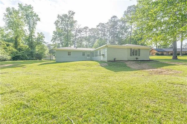 $229,900 | 201 Hembling Drive, Pineville, LA 71360