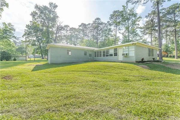 $229,900 | 201 Hembling Drive, Pineville, LA 71360