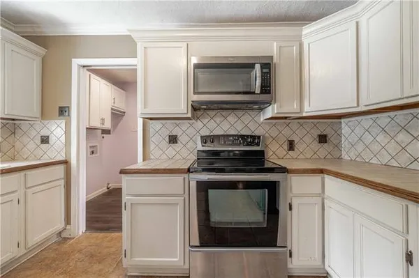 $229,900 | 201 Hembling Drive, Pineville, LA 71360