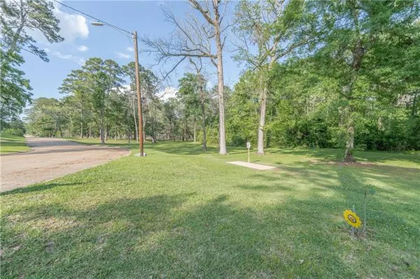 $229,900 | 201 Hembling Drive, Pineville, LA 71360