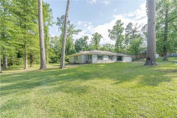 $229,900 | 201 Hembling Drive, Pineville, LA 71360