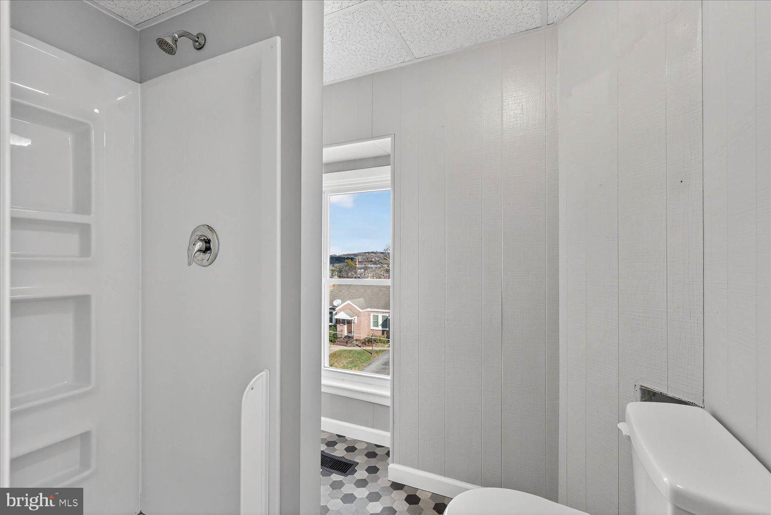 934 North Queen Street York, PA 17404 - Photo 23 of 35 a bathroom with a toilet and a shower