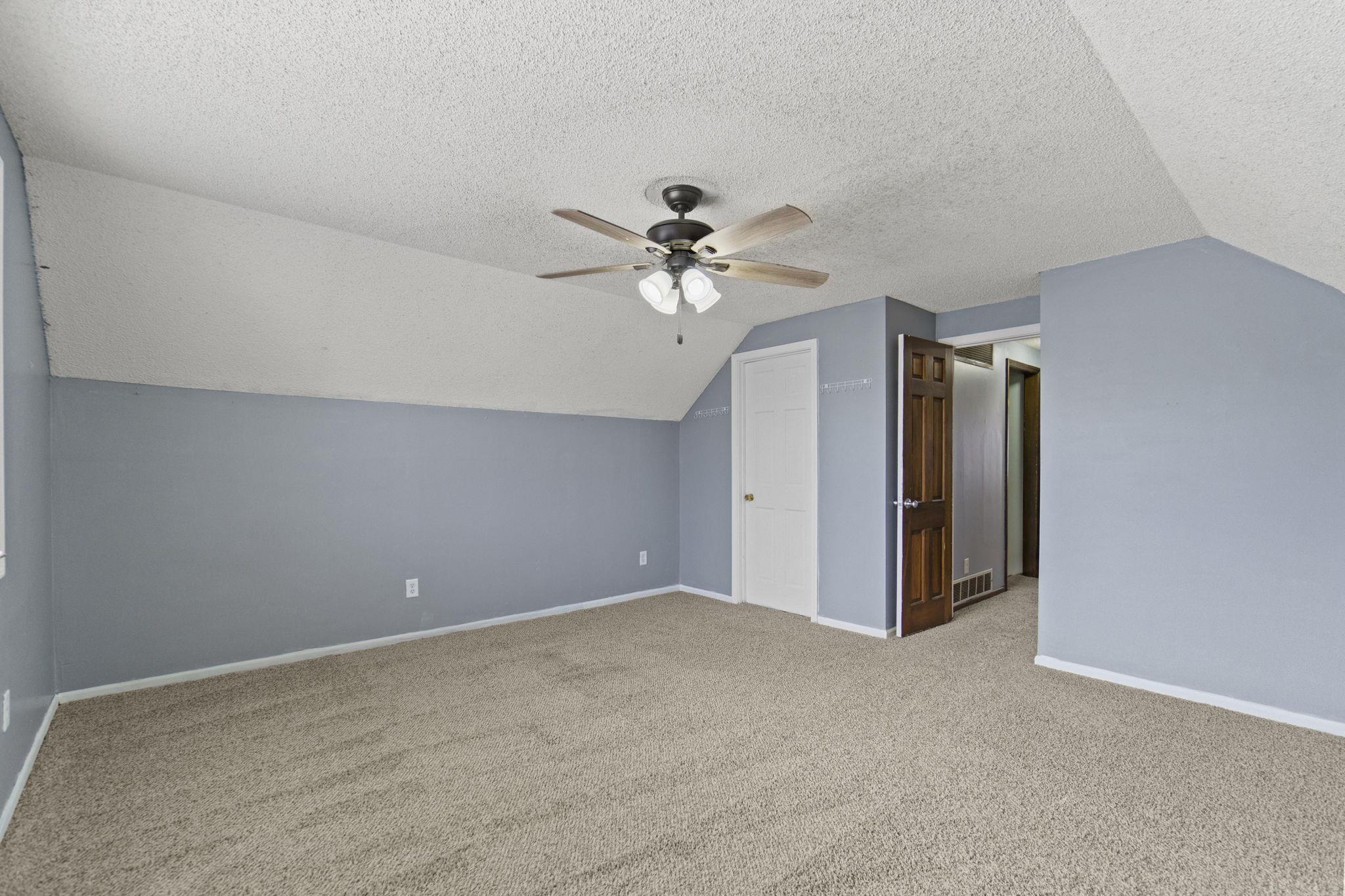2928 Hobson Road Fort Wayne, IN 46805 - Photo 17 of 34