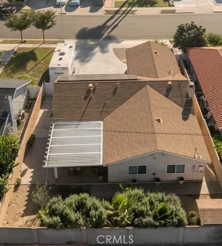 a view of house with yard