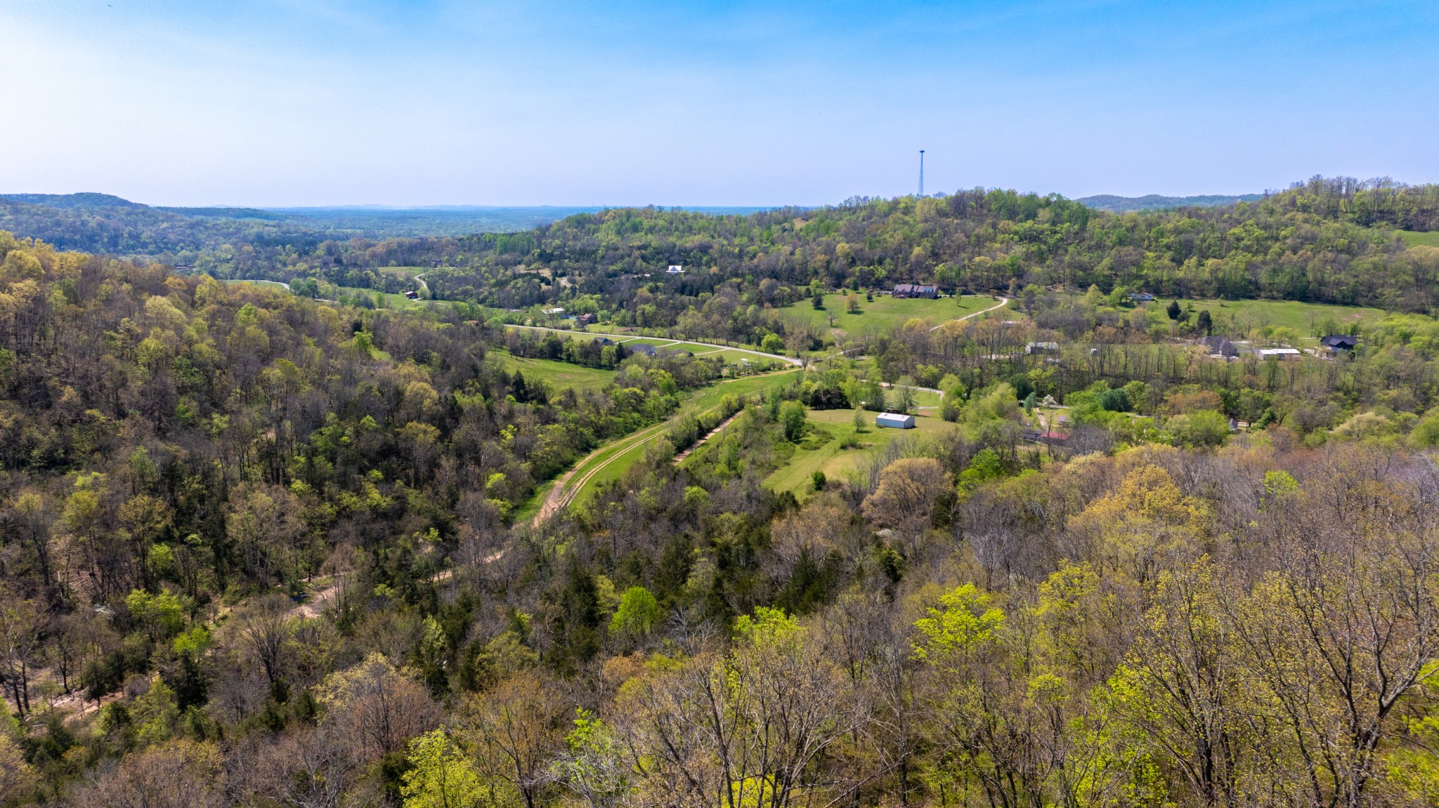 510B Rogues Fork Road Bethpage, TN 37022 - Photo 2 of 36