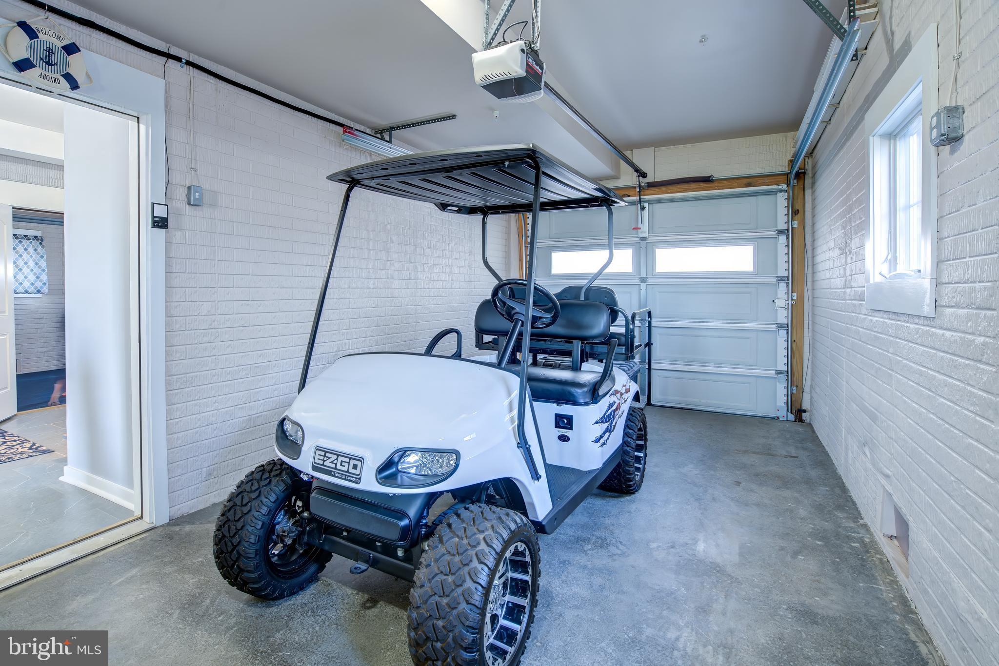 2811 Bay Drive Sparrows Point, MD 21219 - Photo 43 of 66 a utility room with dryer and washer