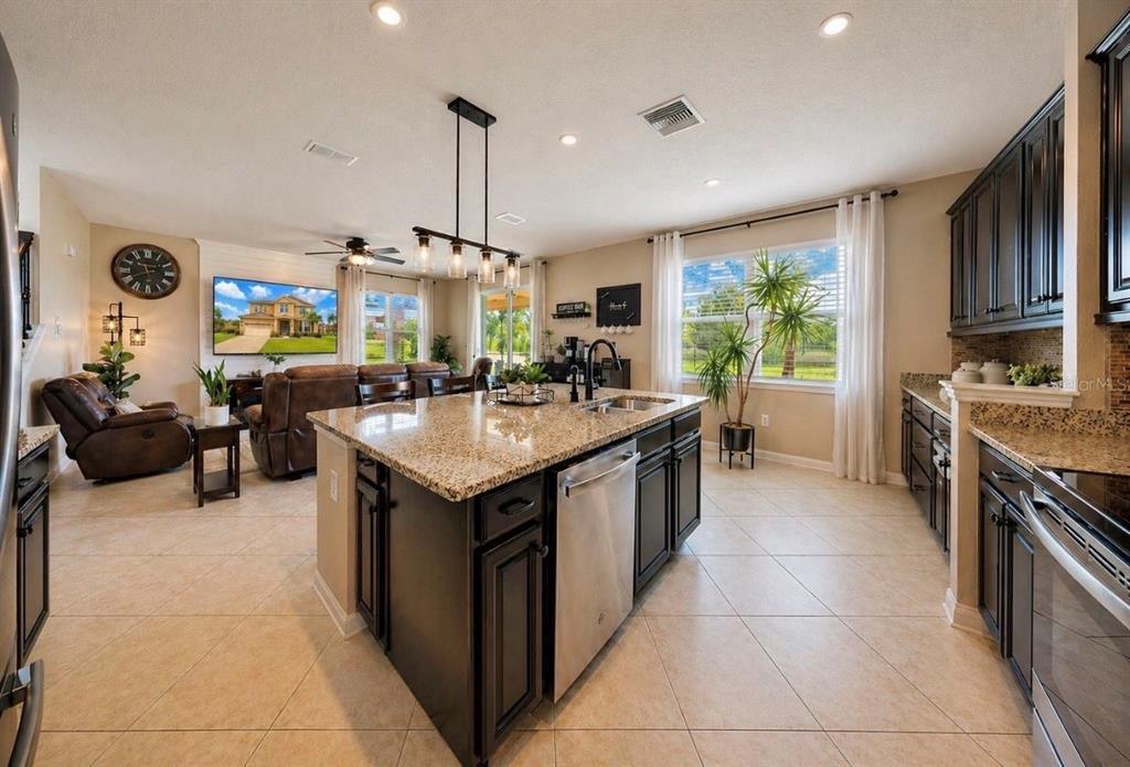 14146 Poke Ridge Drive Riverview, FL 33579 - Photo 14 of 70
