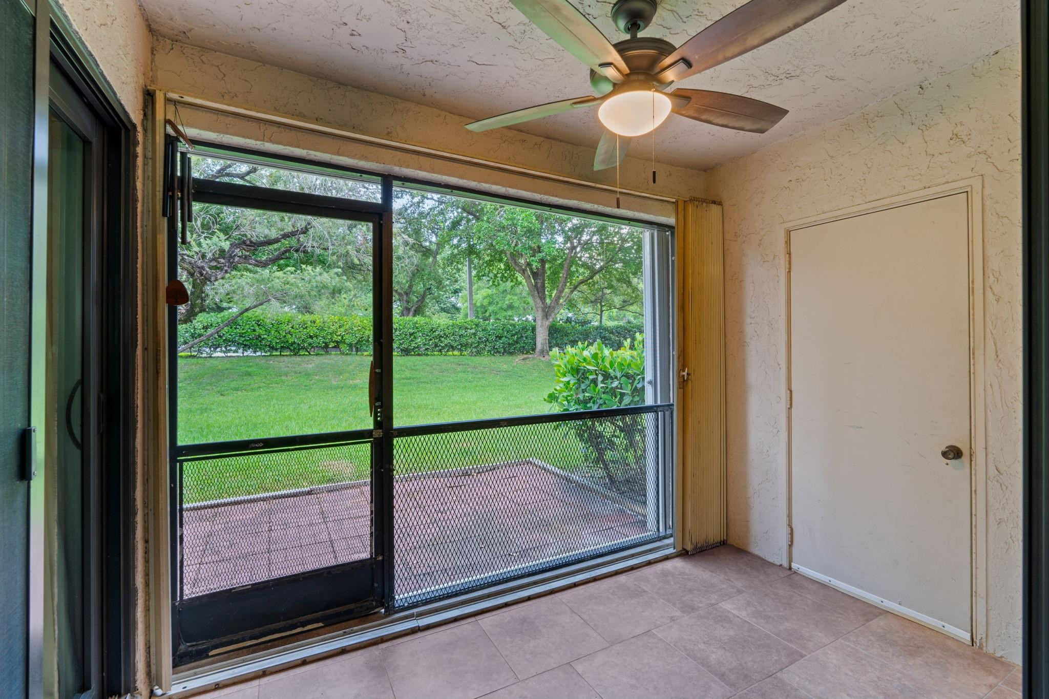 9601 Riverside Drive, Unit A6 Coral Springs, FL 33071 - Photo 21 of 25 a view of an entryway