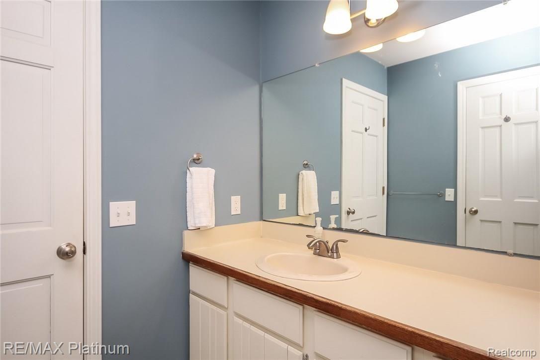 4047 Timberview Drive Howell, MI 48843 - Photo 26 of 59 View 3 of full bath- there are 2.5 baths in this home