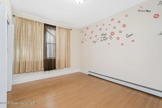 $799,999 | 212 Demorest Avenue | Westerleigh