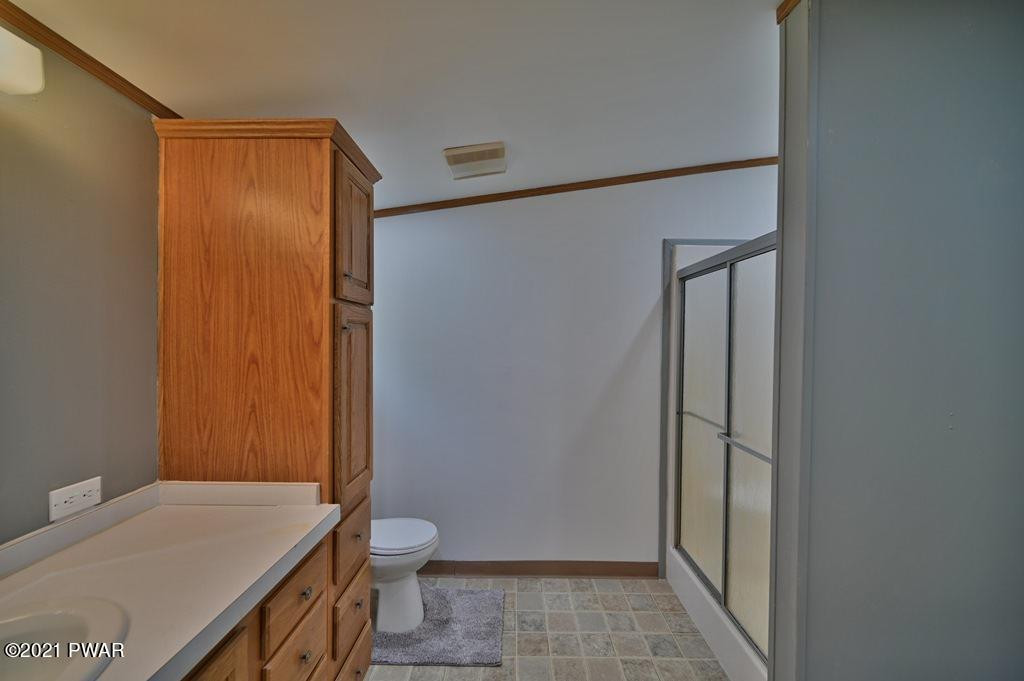 33 Oakview Lane Waymart, PA 18472 - Photo 38 of 65