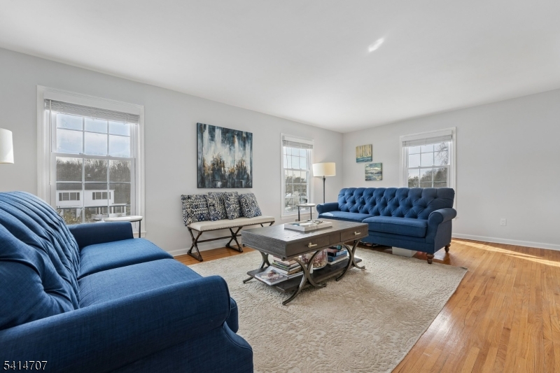 580 Heritage Road Millington, NJ 07946 - Photo 4 of 29