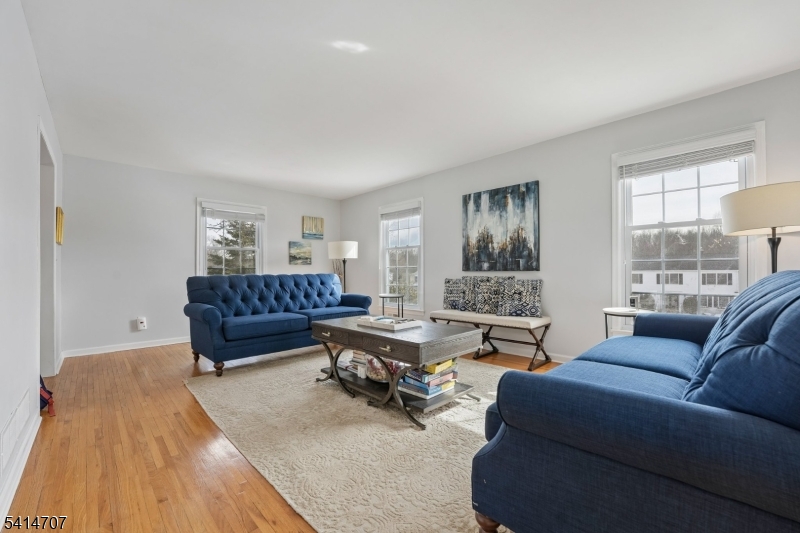 580 Heritage Road Millington, NJ 07946 - Photo 5 of 29