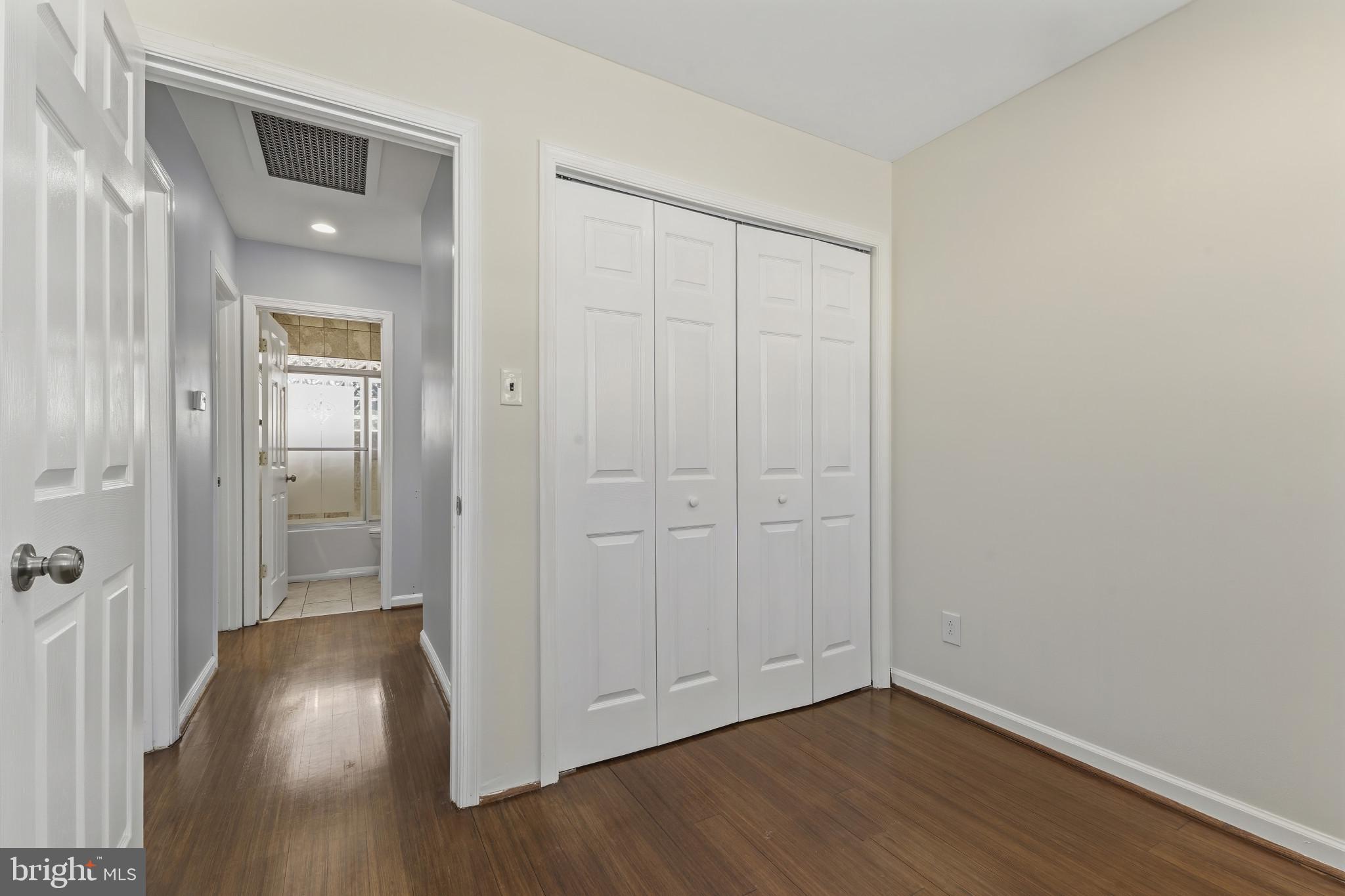 5412 Nutting Drive Springfield, VA 22151 - Photo 19 of 24 3rd bedroom,/office