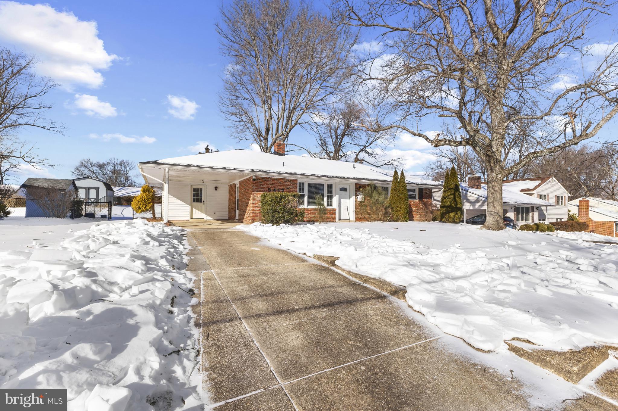 5412 Nutting Drive Springfield, VA 22151 - Photo 2 of 24