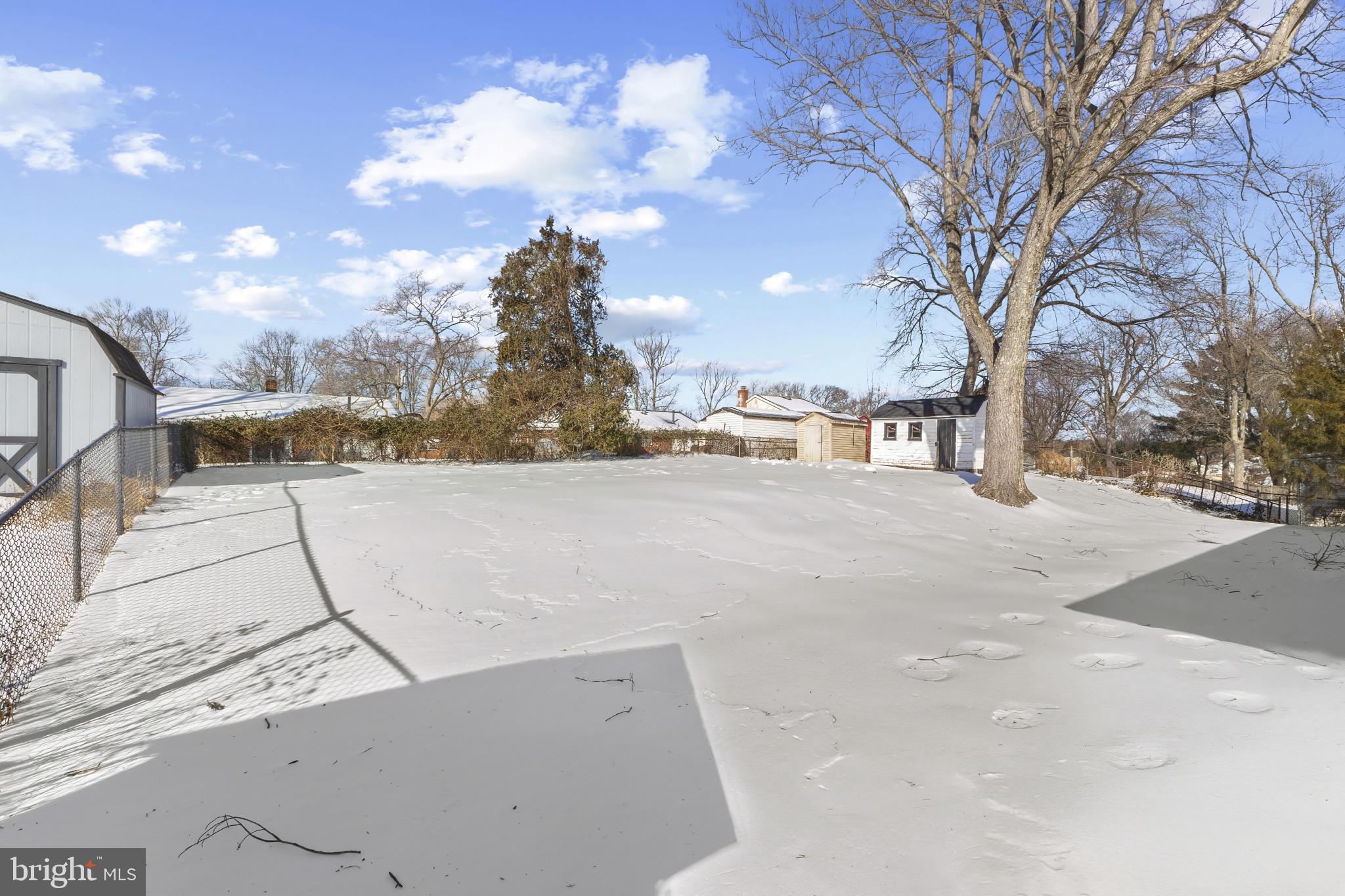 5412 Nutting Drive Springfield, VA 22151 - Photo 23 of 24 Large fenced rear yard.