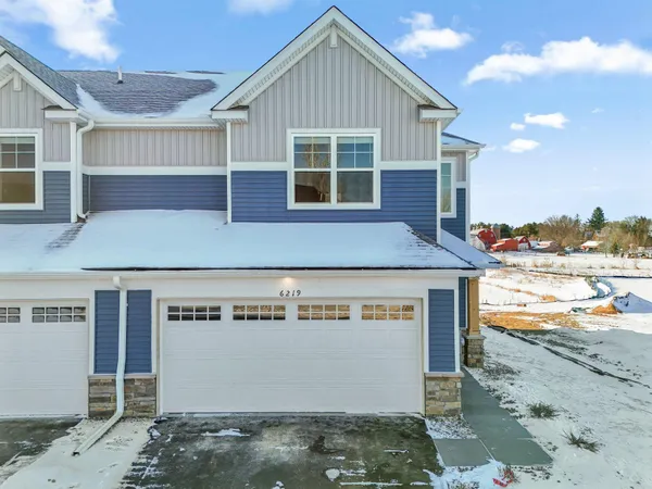 $394,080 | 6219 205th Street North, Forest Lake, MN 55025