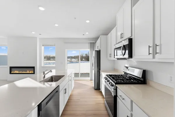 $394,080 | 6219 205th Street North, Forest Lake, MN 55025