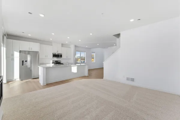 $394,080 | 6219 205th Street North, Forest Lake, MN 55025