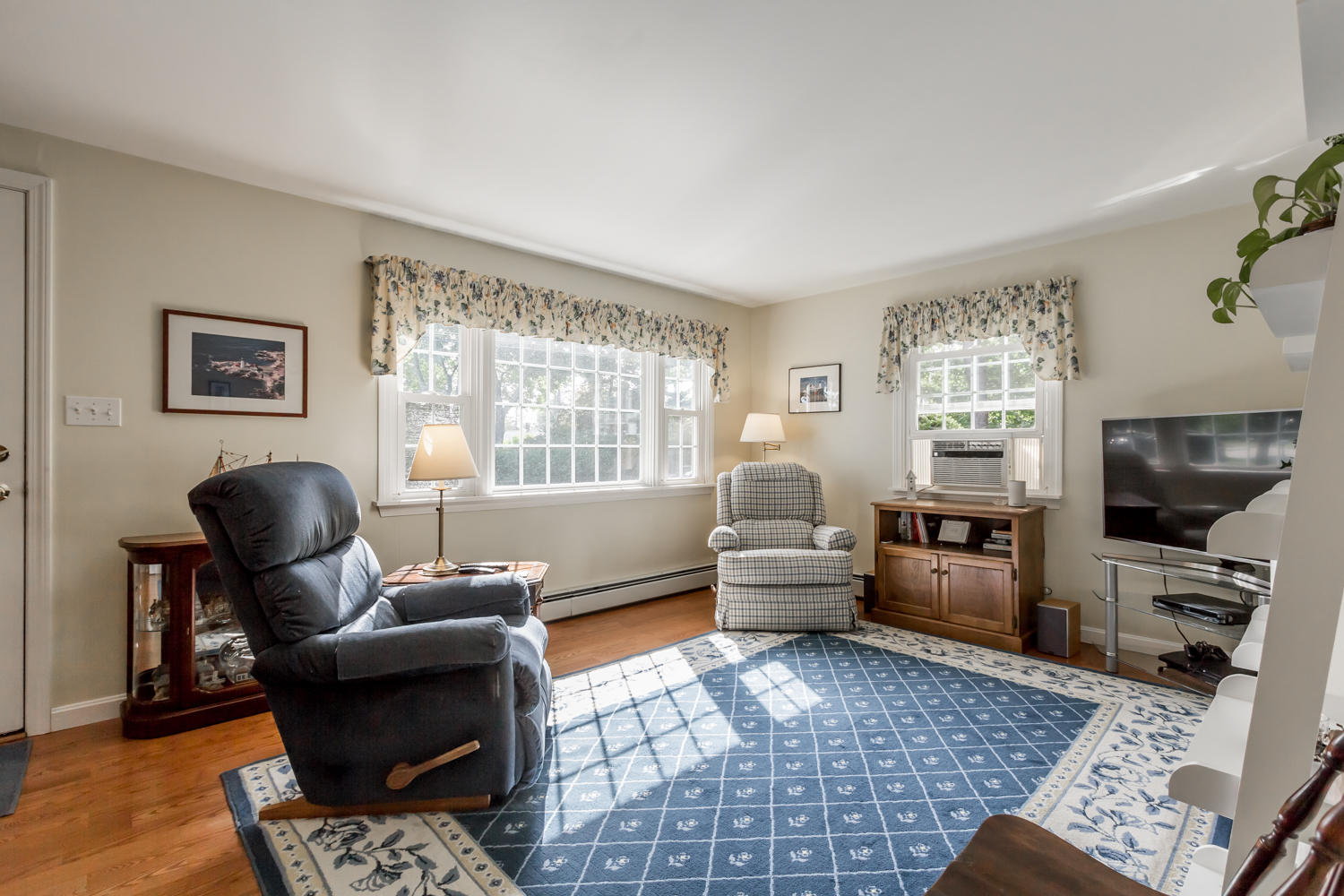 4 Woodland Road Scarborough, ME 04074 - Photo 11 of 50 20190722rf-71021