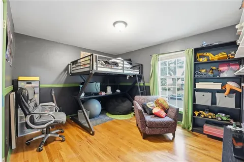 $375,000 | 9947 Ballentine Drive, Overland Park, KS 66214