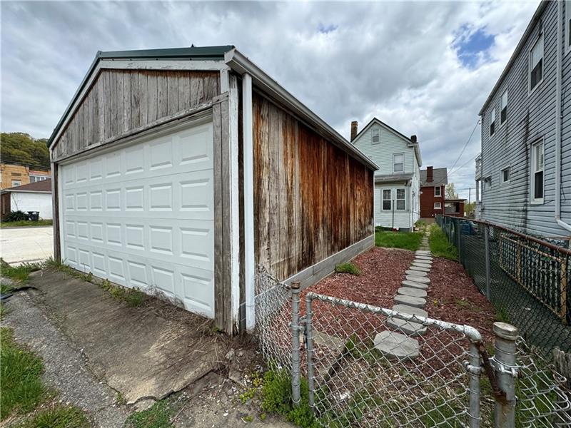 1012 11th Street McKees Rocks, PA 15136 - Photo 40 of 50 a backyard of a house