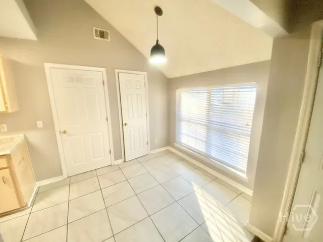 $1,800 | 2 Pinehurst Lane, Pooler, GA 31322