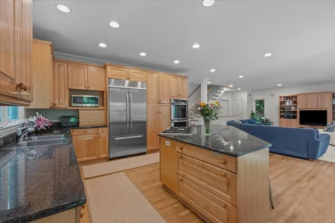 $1,795,000 | 2211 Schiller Avenue, Wilmette, IL 60091