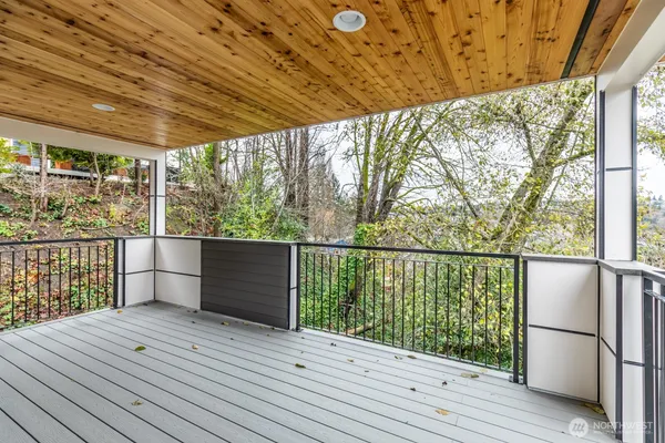 $6,000 | 4009 21st Avenue Southwest, Seattle, WA 98106