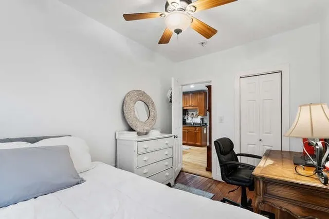 $2,600 | 6 Bedford Street, Unit 1R, Somerville, MA 02143