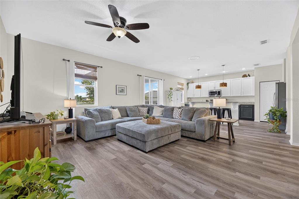 203 Star Shell Drive Apollo Beach, FL 33572 - Photo 2 of 85 Gallery Image 2