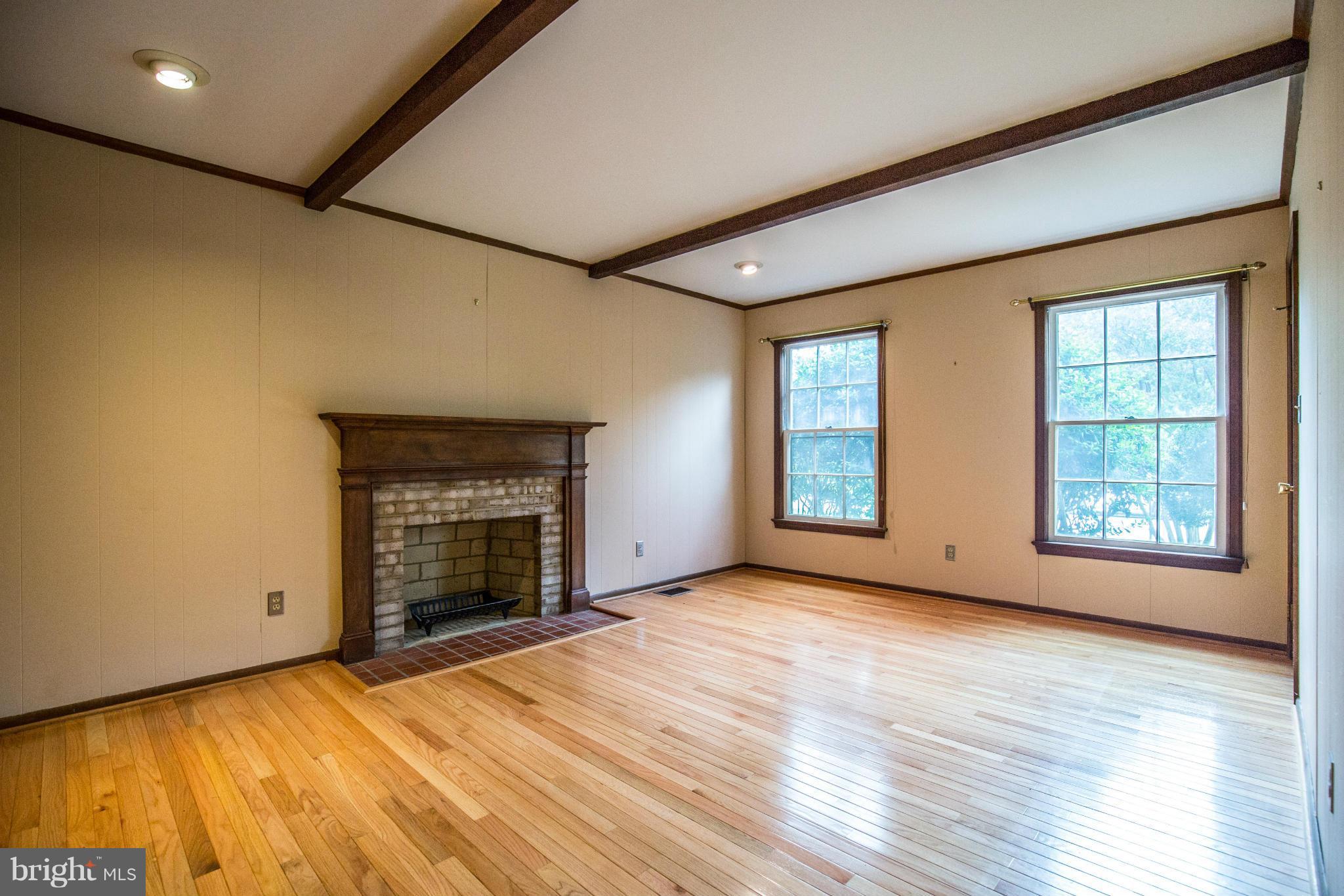 4220 Scotland Road Alexandria, VA 22309 - Photo 11 of 26 Family Room