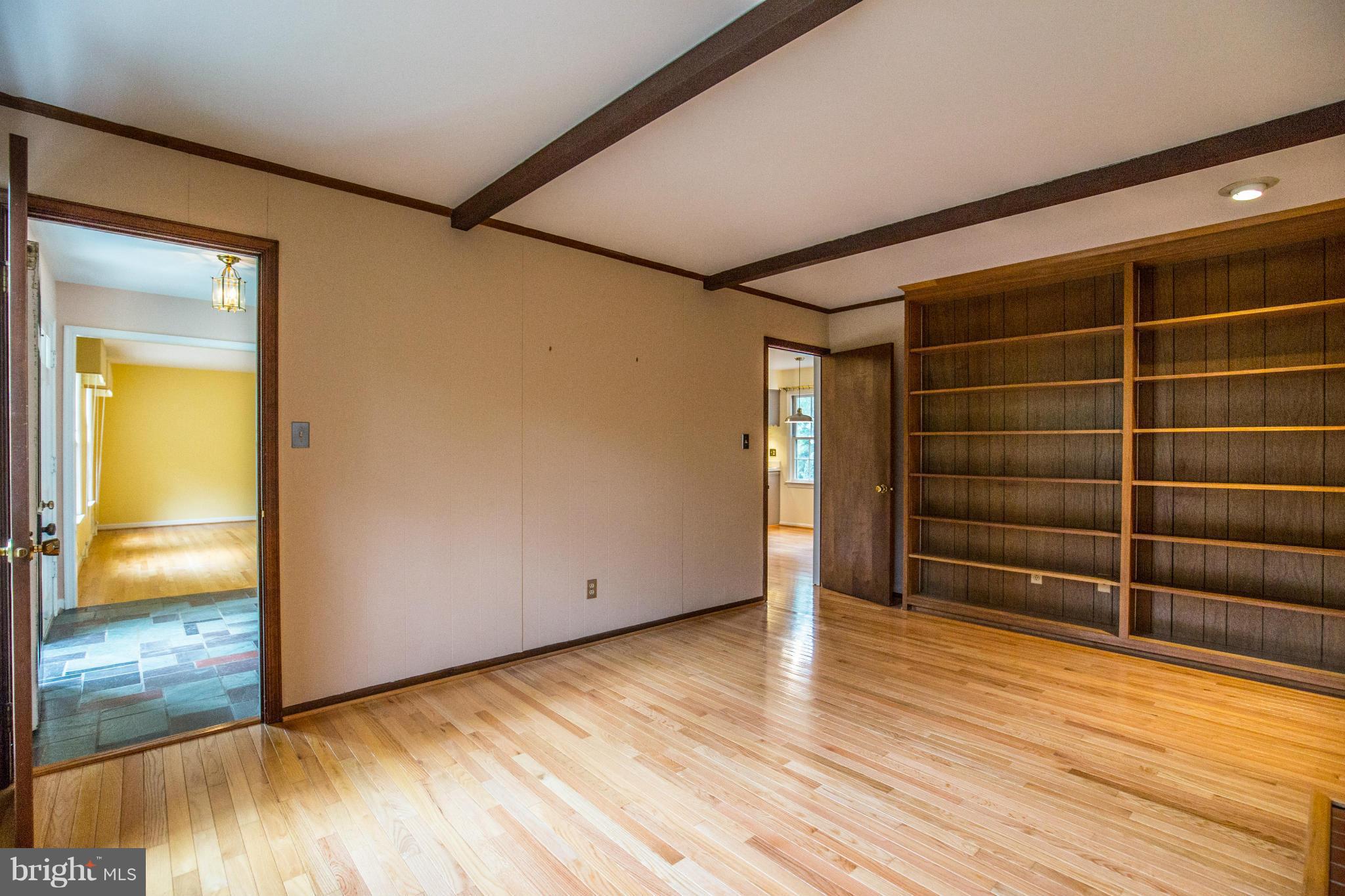 4220 Scotland Road Alexandria, VA 22309 - Photo 13 of 26 Family Room