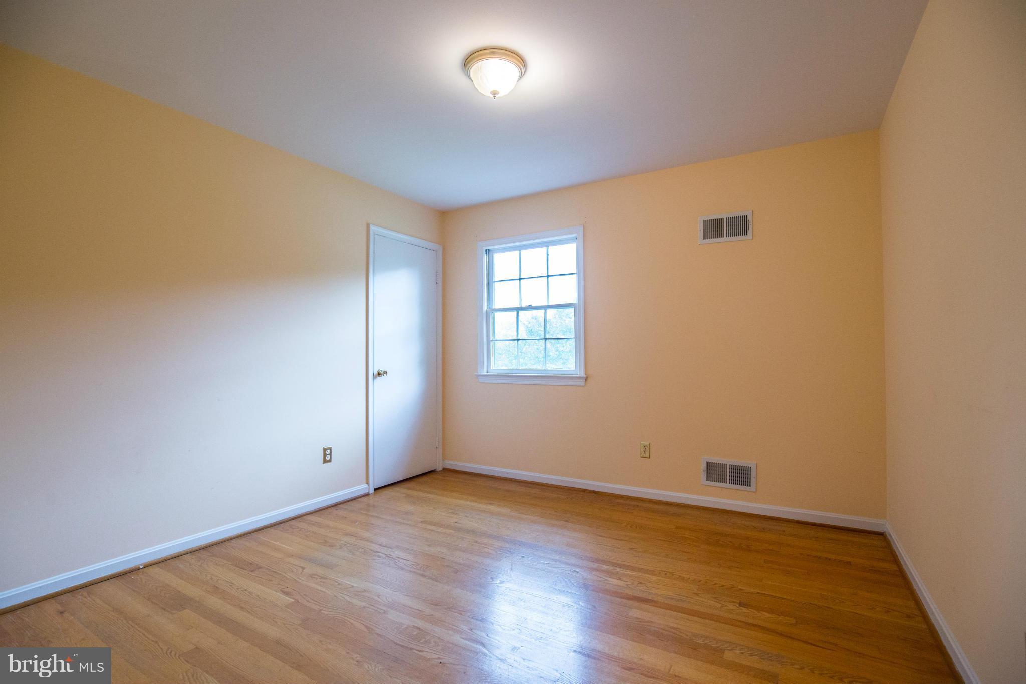 4220 Scotland Road Alexandria, VA 22309 - Photo 22 of 26 Bedroom 4