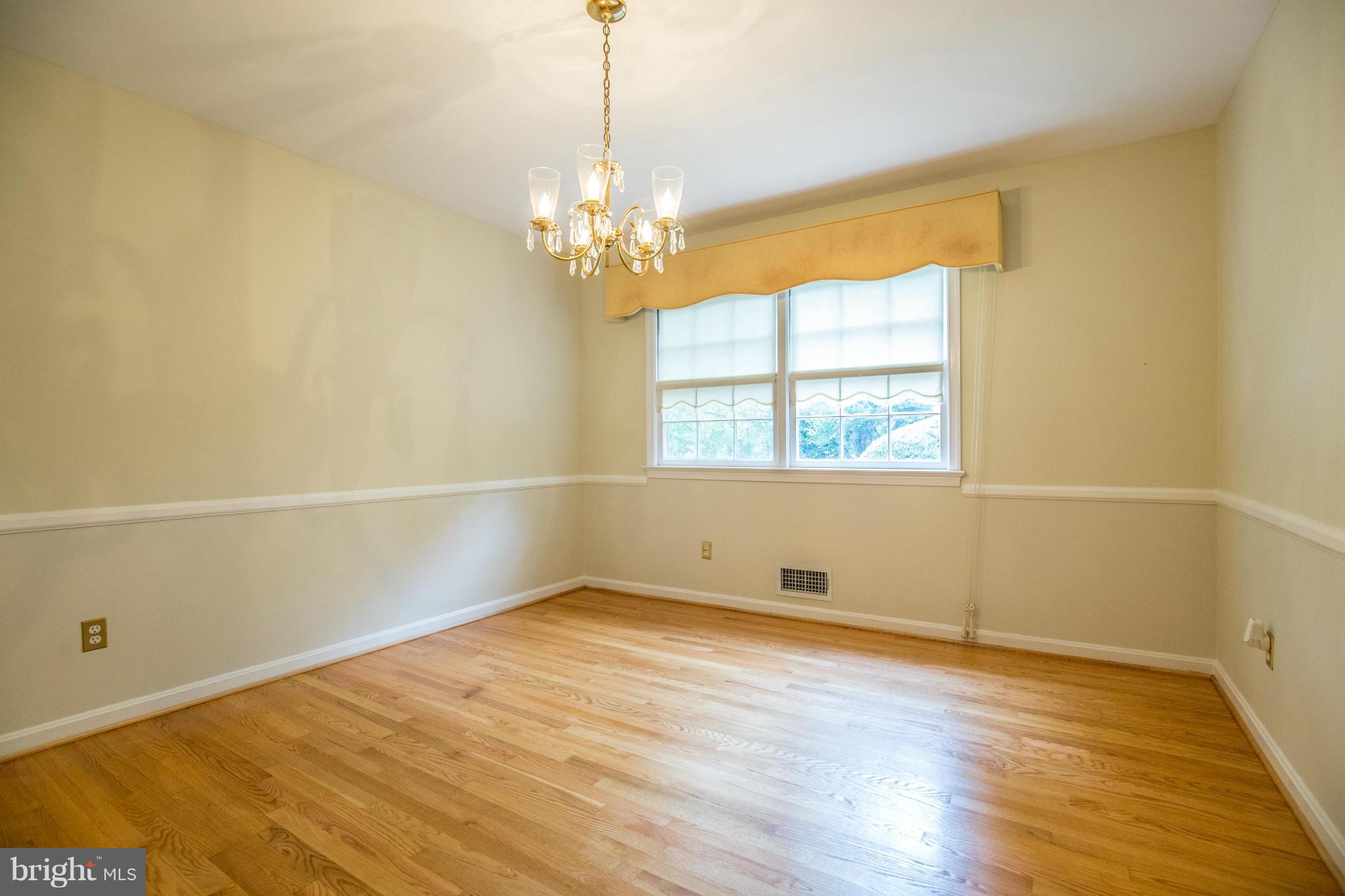 4220 Scotland Road Alexandria, VA 22309 - Photo 5 of 26 Dining Room