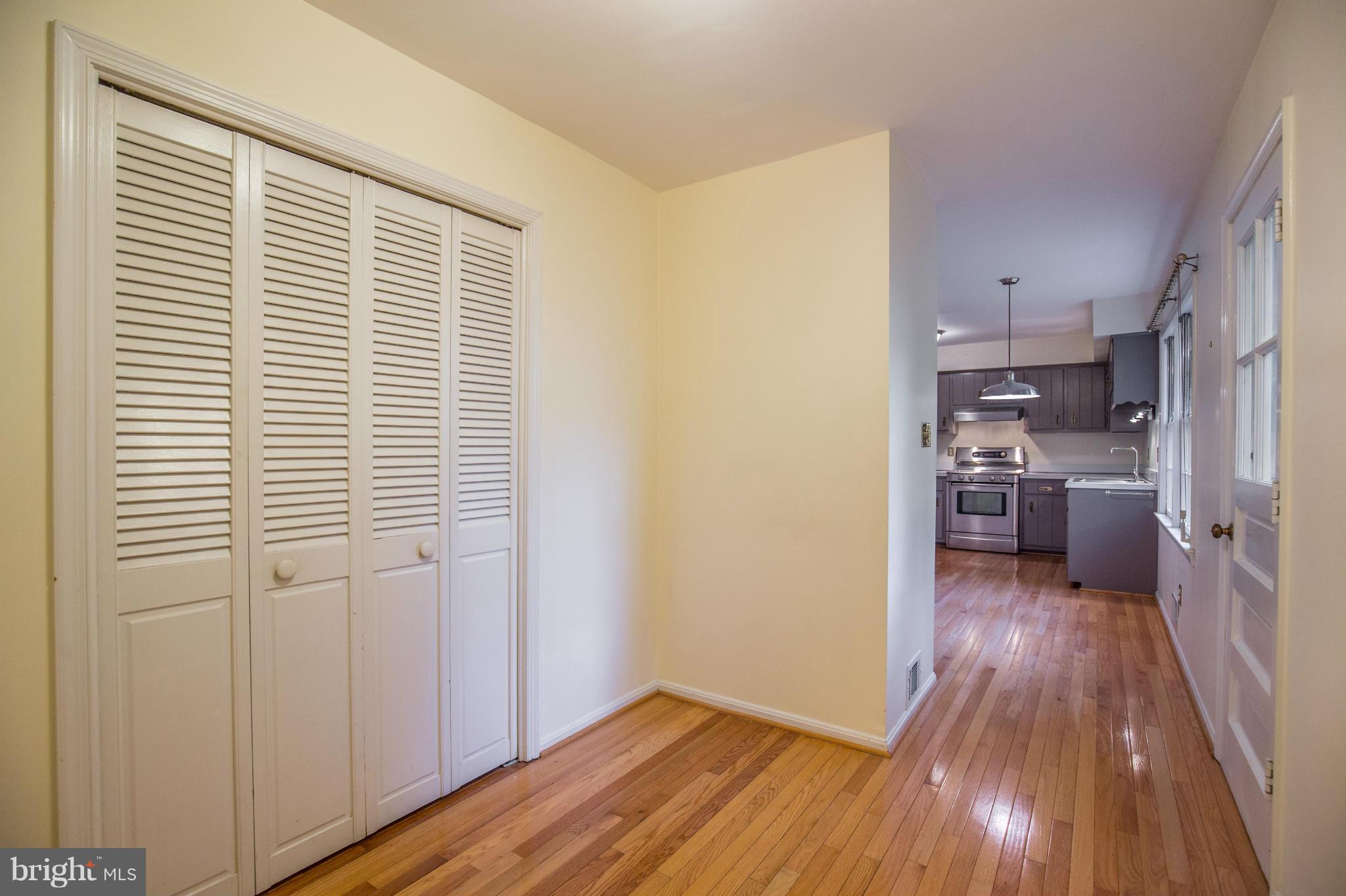 4220 Scotland Road Alexandria, VA 22309 - Photo 9 of 26 Interior (General)