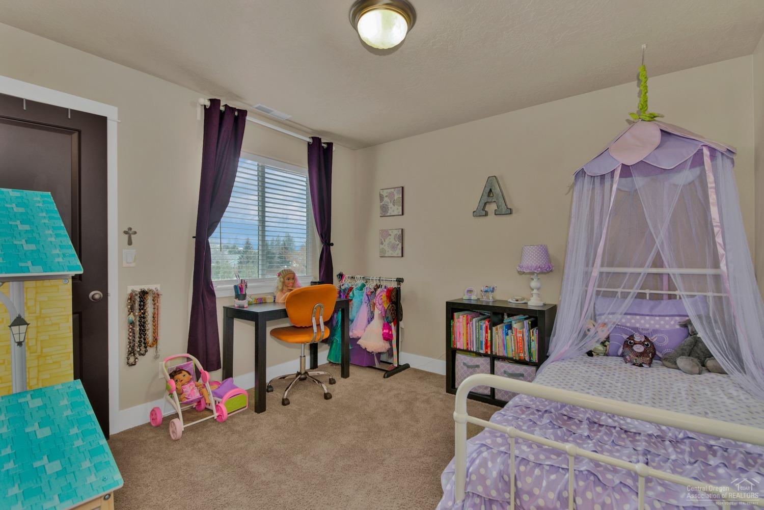 20066 Southwest Millbrook Lane Bend, OR 97702 - Photo 17 of 24 Additional Photo