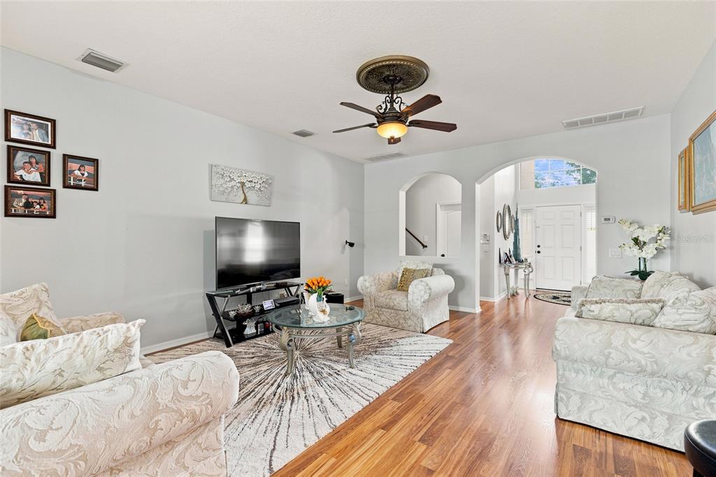 29719 Cedar Waxwing Drive Wesley Chapel, FL 33545 - Photo 12 of 48 Gallery Image 12