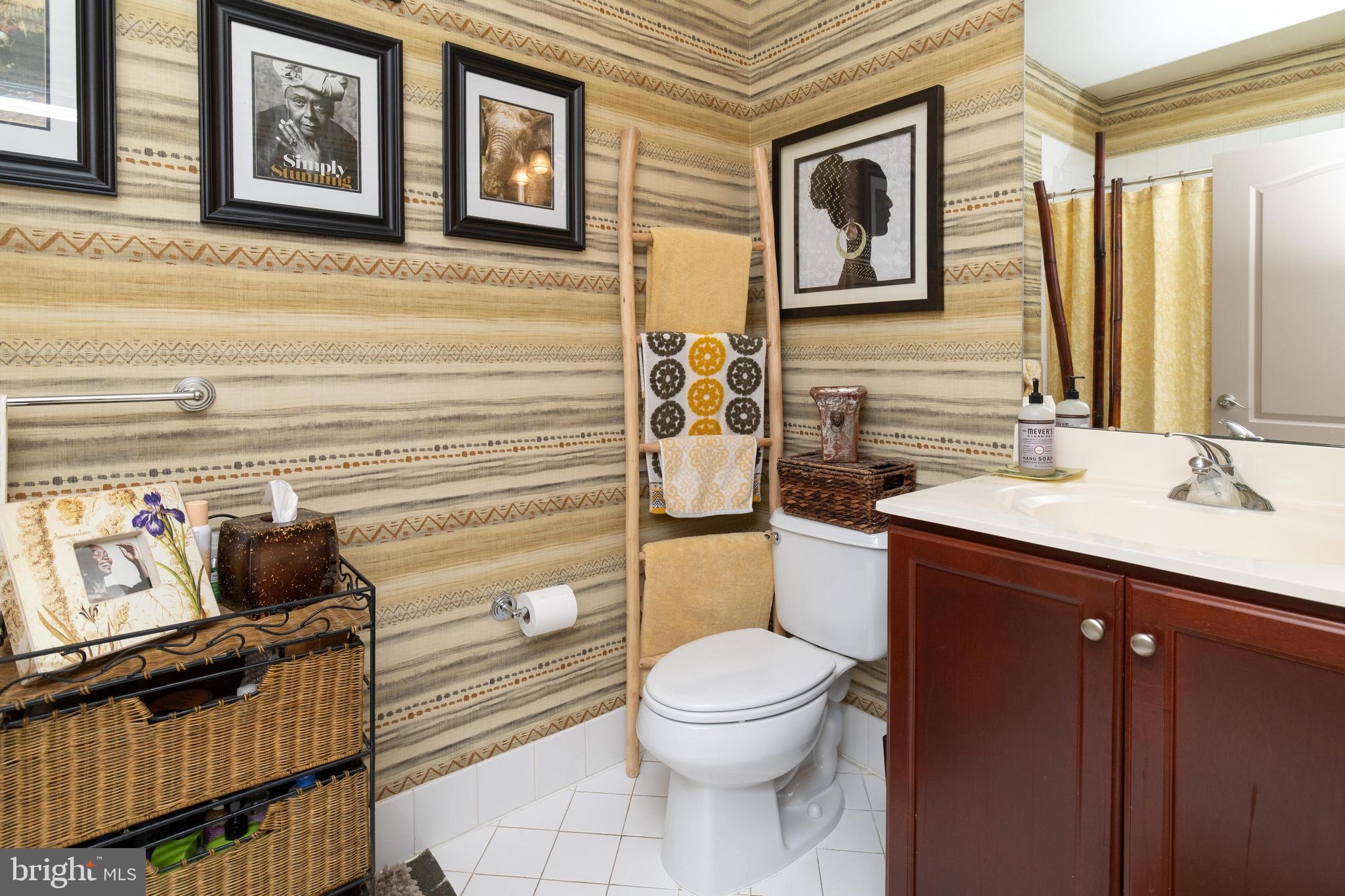 506 Carson Terrace Huntingdon Valley, PA 19006 - Photo 10 of 34 Guest Bath