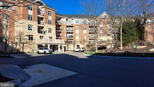 $469,000 | 506 Carson Terrace, Huntingdon Valley, PA 19006