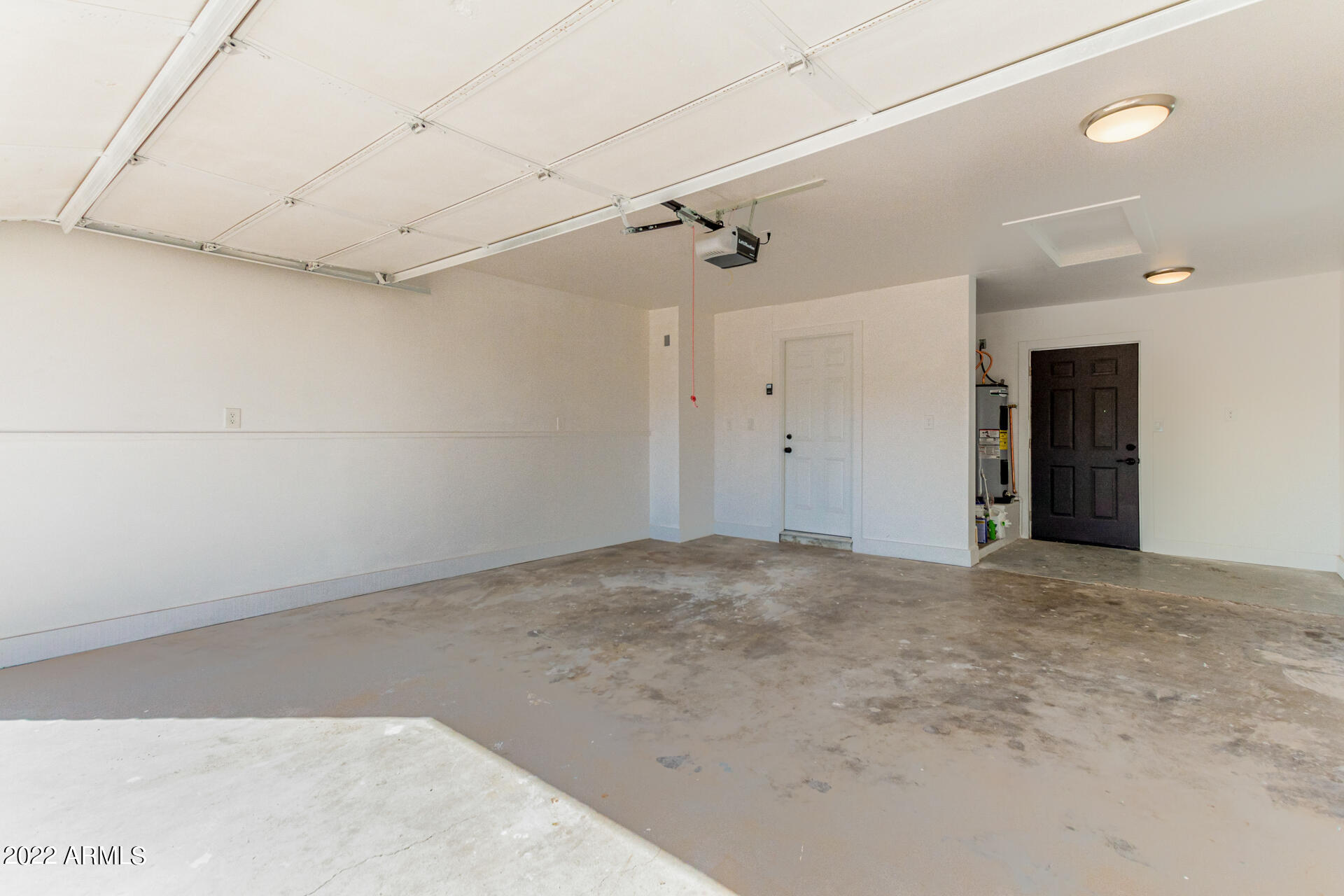 4110 East Vineyard Road Phoenix, AZ 85042 - Photo 26 of 31 a view of empty room