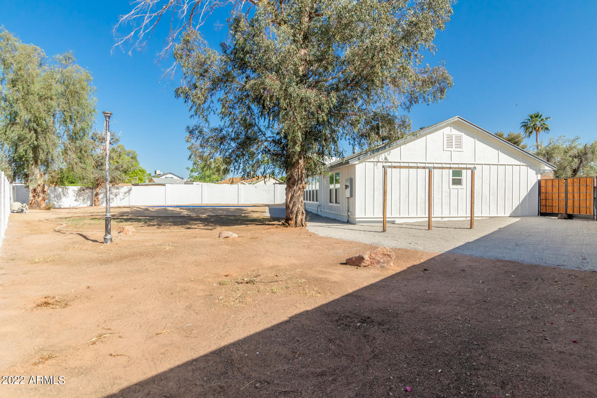 4110 East Vineyard Road Phoenix, AZ 85042 - Photo 28 of 31 a view of backyard with green space