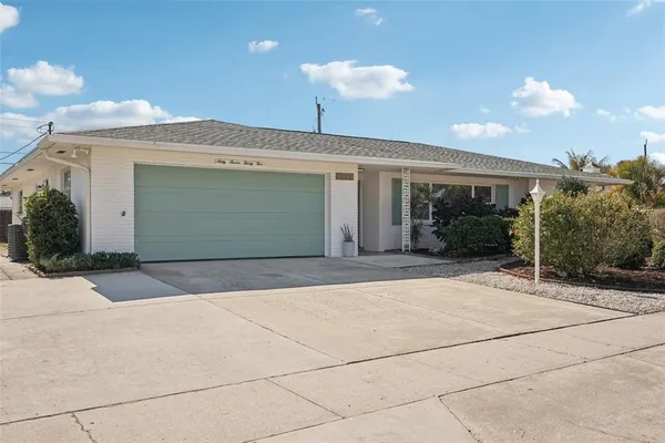 $520,000 | 6735 Keystone Drive, Sarasota, FL 34231