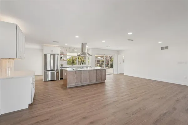 $520,000 | 6735 Keystone Drive, Sarasota, FL 34231