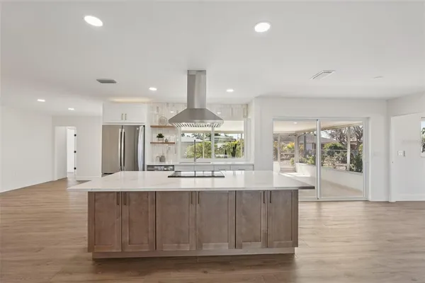 $520,000 | 6735 Keystone Drive, Sarasota, FL 34231