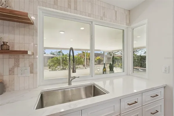 $520,000 | 6735 Keystone Drive, Sarasota, FL 34231