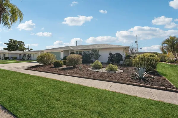 $520,000 | 6735 Keystone Drive, Sarasota, FL 34231