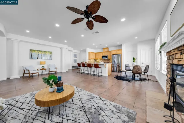 $450,000 | 900 Brookside Lane, Rio Vista, CA 94571